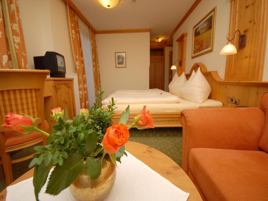 Hotel Garni Alpenland Altenmarkt im Pongau Quarto foto